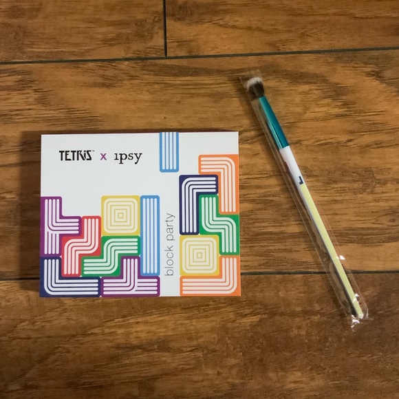 tetris Other - TETRIS X Block Party Eyeshadows & blending brush